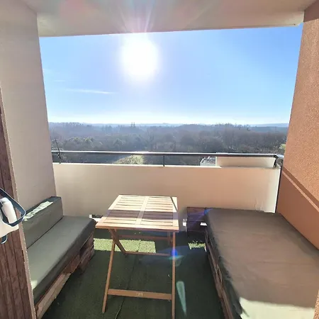 Apartment Lumineux Avec Balcons Et Tram Au Pied *