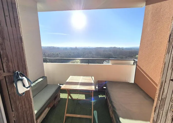 Daire Lumineux Avec Balcons Et Tram Au Pied Angers