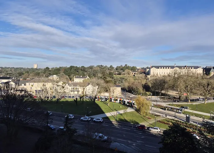 Daire Lumineux Avec Balcons Et Tram Au Pied Angers